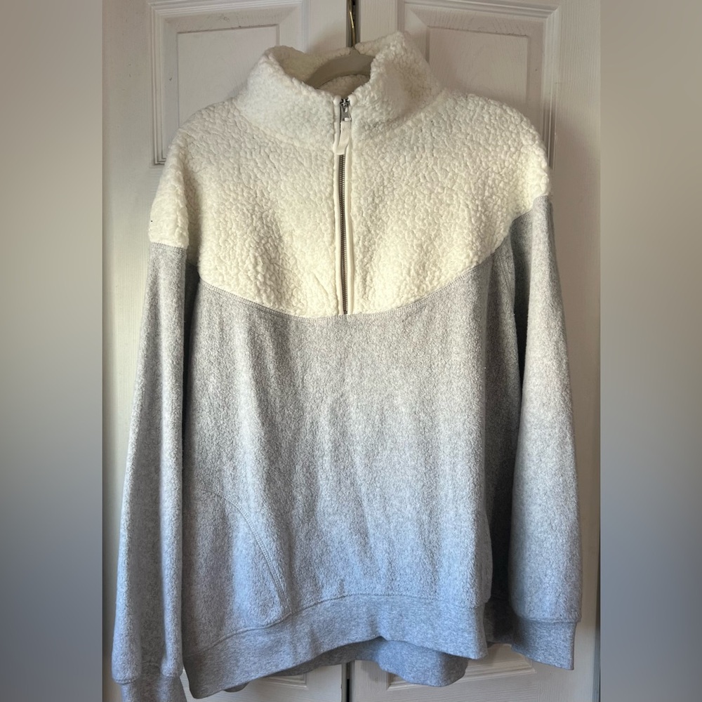 Aerie Gray and White Sherpa Pullover M